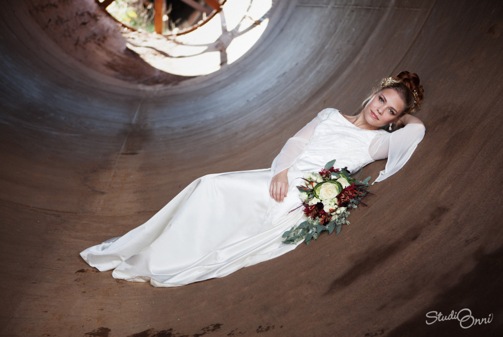 Hääkuvaus - Trash the Dress kuvaus