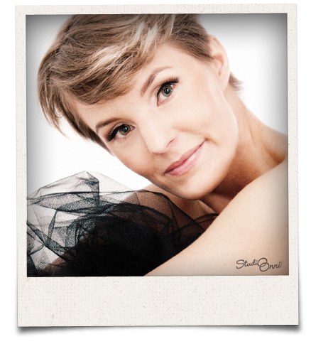 Ihana Nainen, ihana nainen kuvauselämys, glamourkuvaus, glamourkuva, underbara jag, underbara jag fotograferings upplevelsen